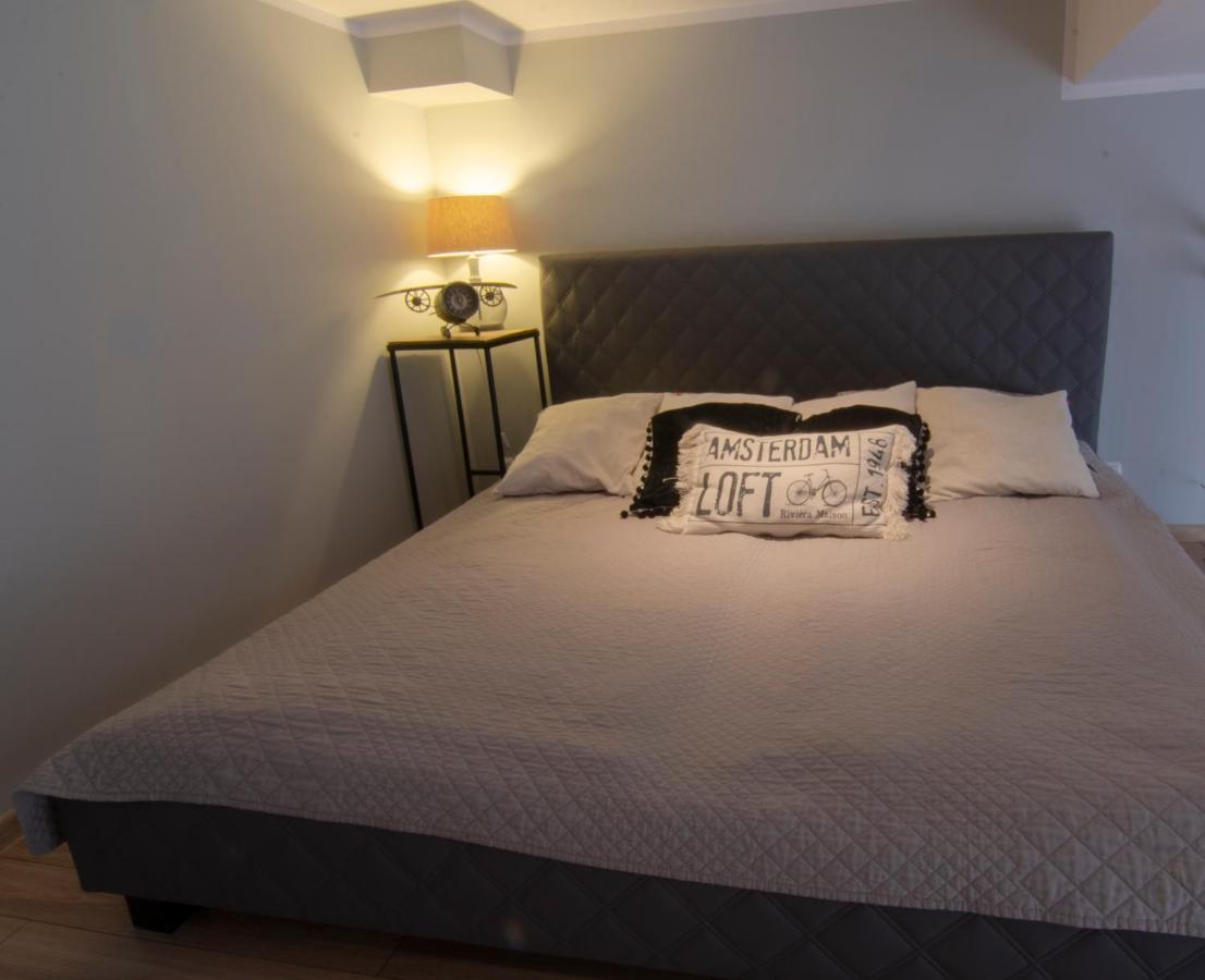 Holiday Home Loft Z Antresola I Balkonem Przy Plazy 미엥지즈드로예 외부 사진